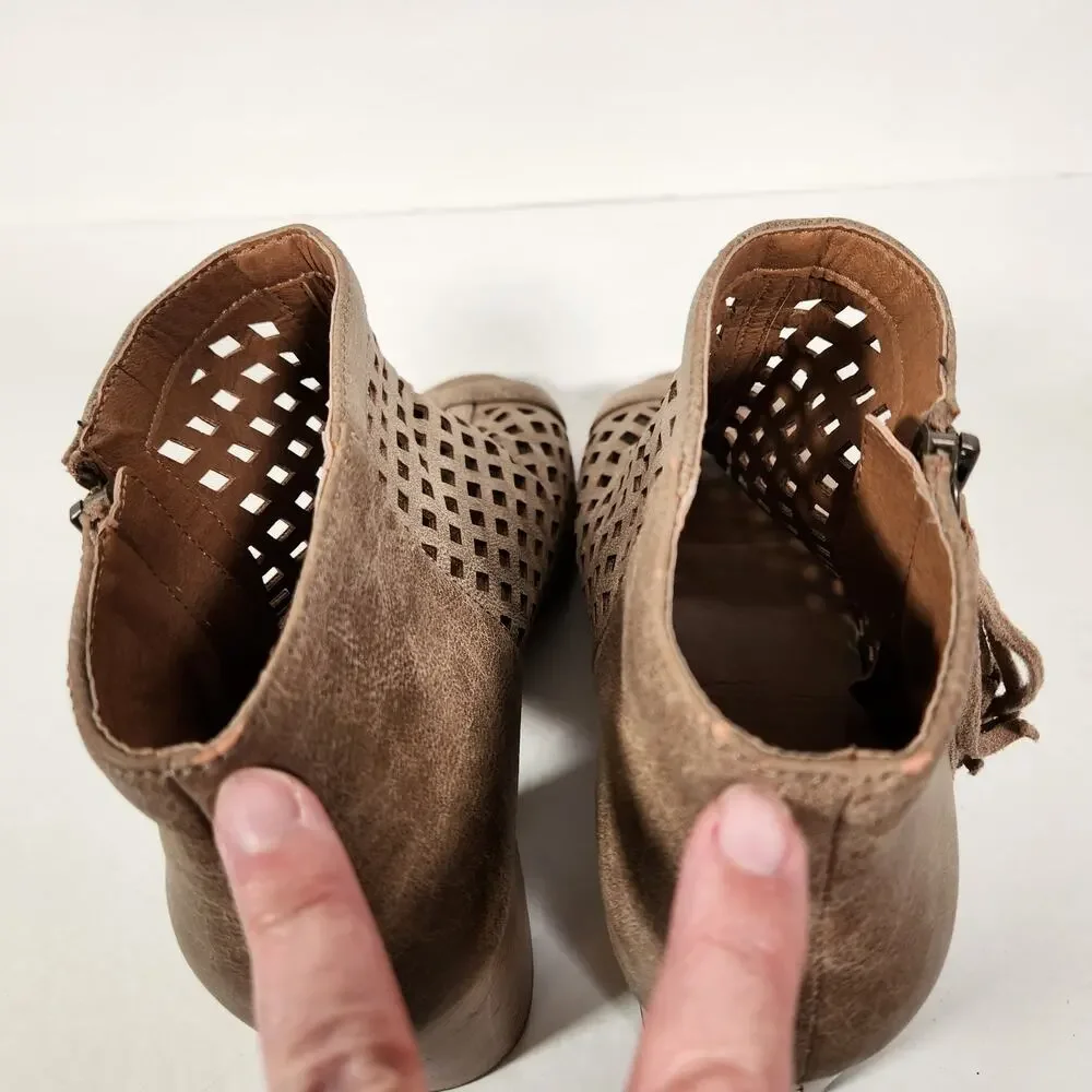 MAURICES Ankle Boot Womens 10M Tan Faux Suede Laser Cut Out Open Toe Tassel Boho